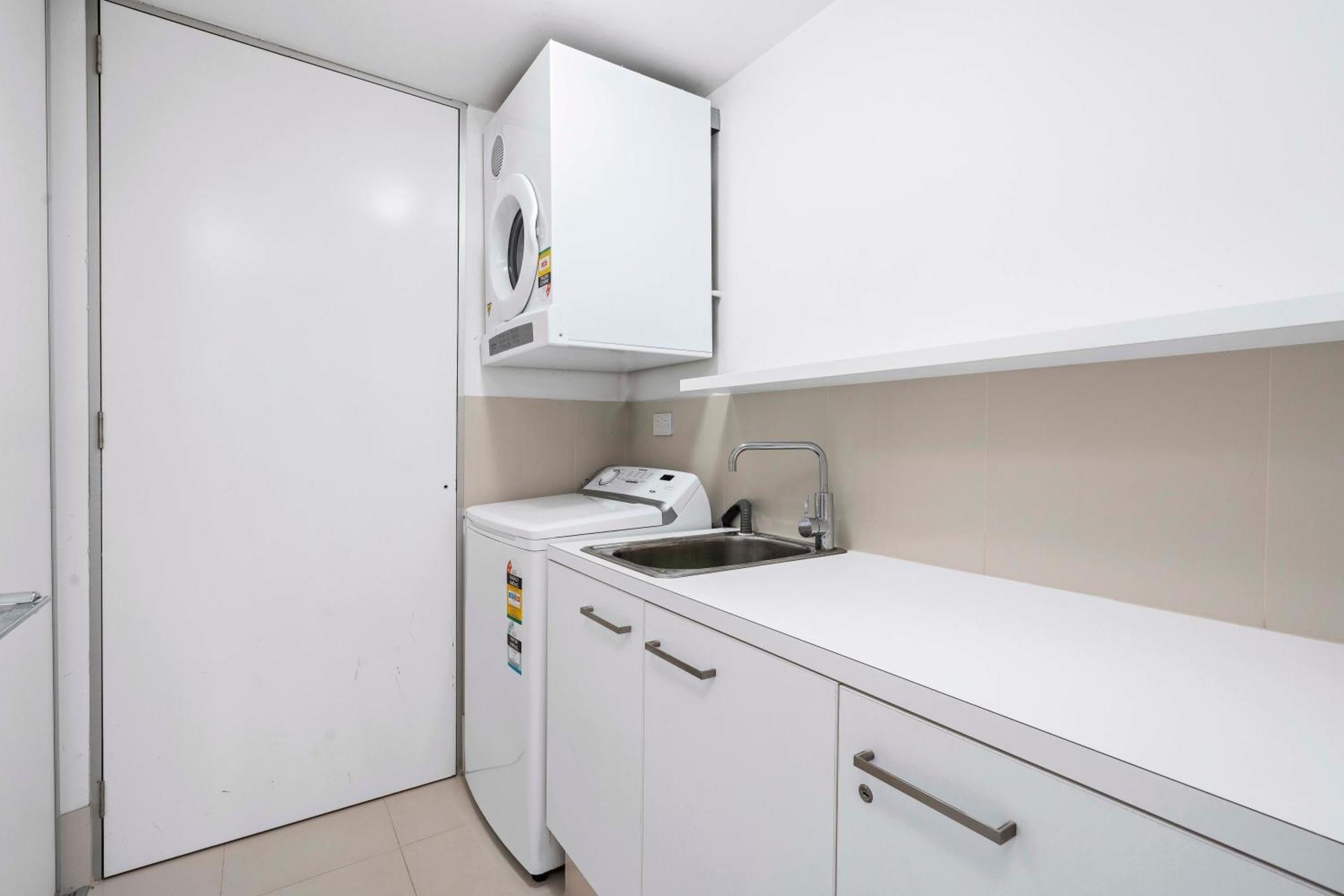 Q Tower At Surfers Paradise - Self Contained Apartments 黄金海岸 外观 照片