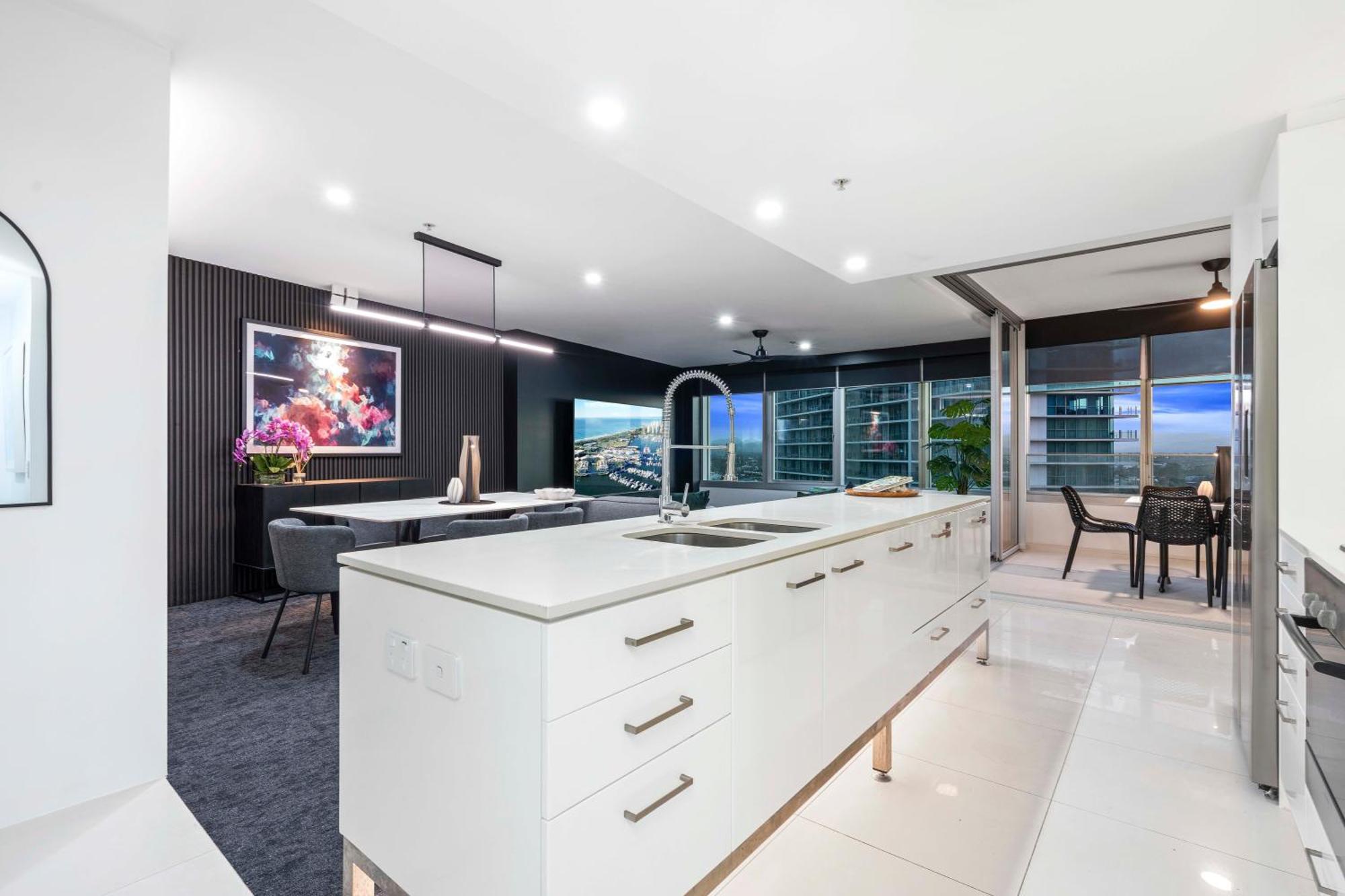 Q Tower At Surfers Paradise - Self Contained Apartments 黄金海岸 外观 照片
