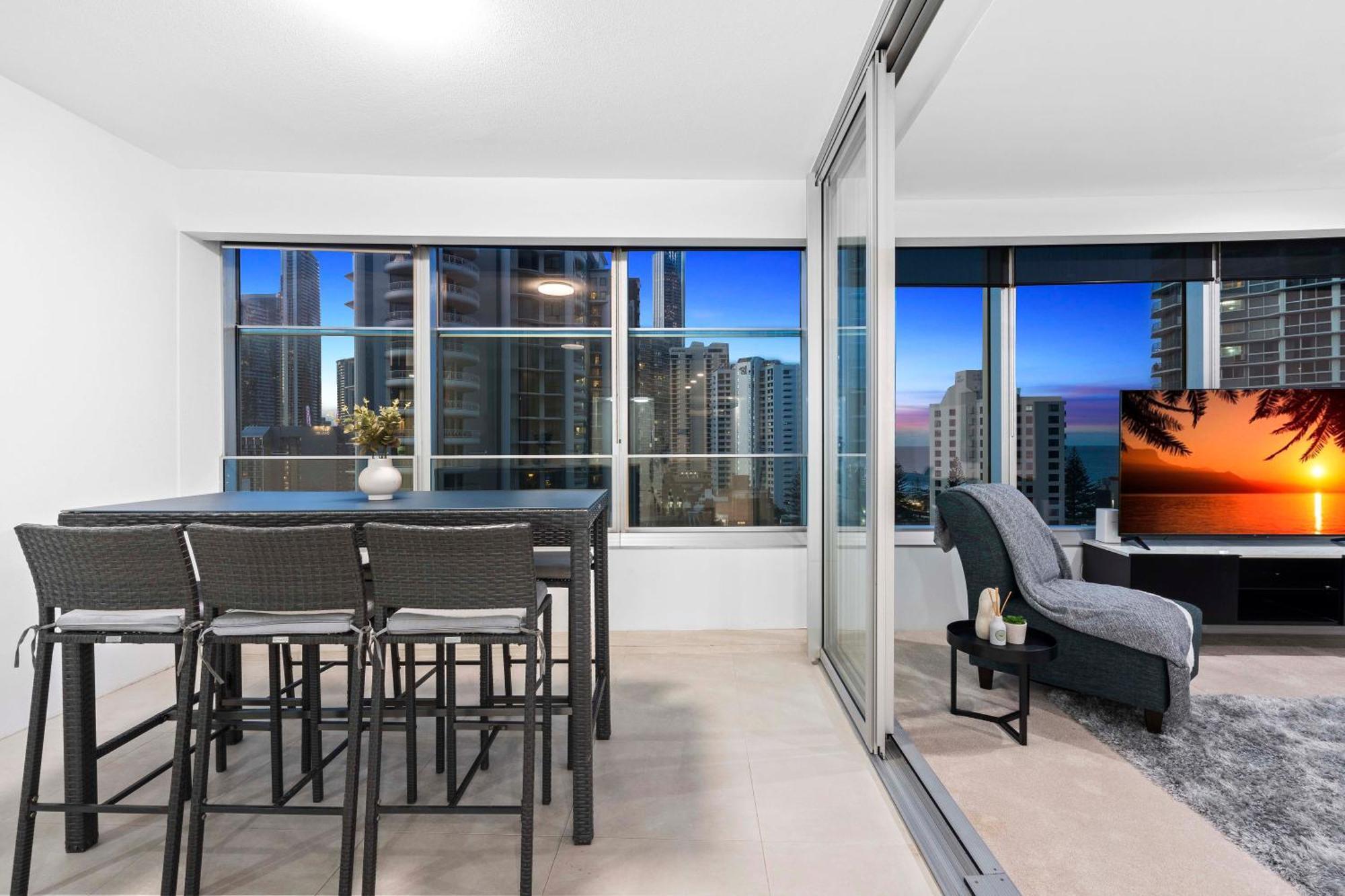 Q Tower At Surfers Paradise - Self Contained Apartments 黄金海岸 外观 照片